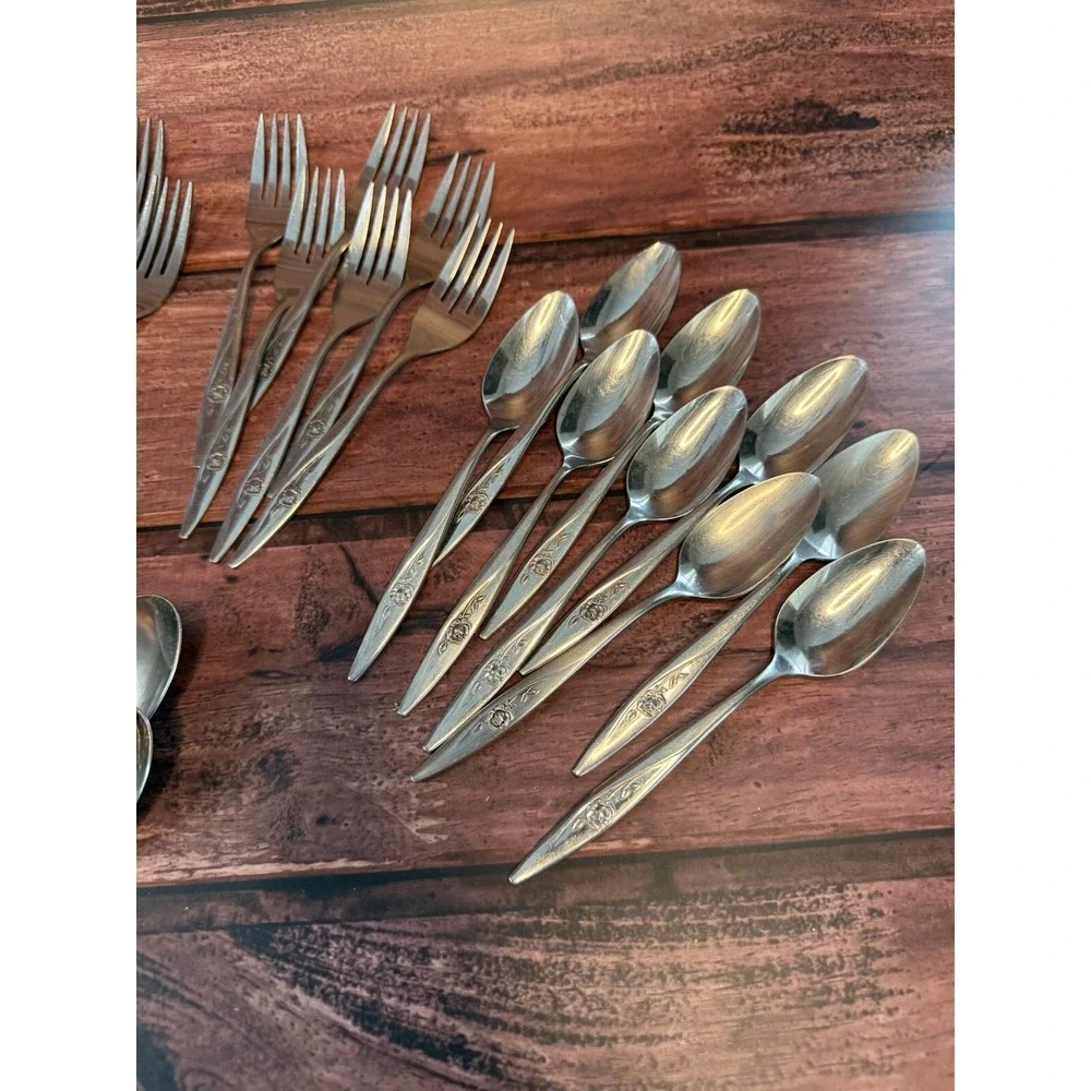 Oneida Oneidacraft Deluxe Stainless Teaspoons Lasting Rose Flatware Set Of 29